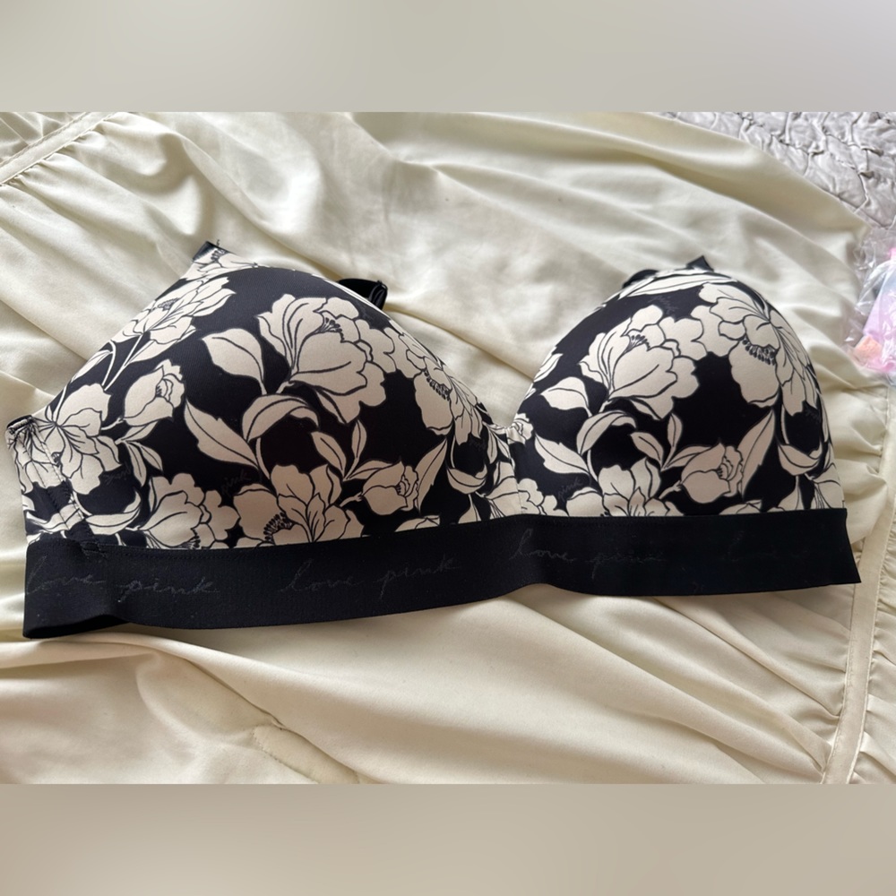 Victoria’s Secret Wear Everywhere wireless push-up 38C